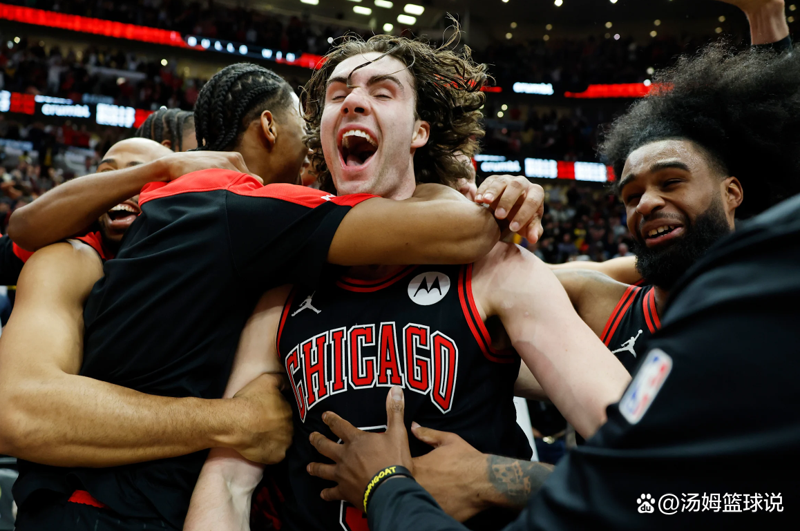 关于穆雷连续十场比赛得分超过反败为胜,TL不断突破!比赛高潮迭起的信息 关于穆雷连续十场比赛得分超过反败为胜,TL不断突破!比赛高潮迭起的信息