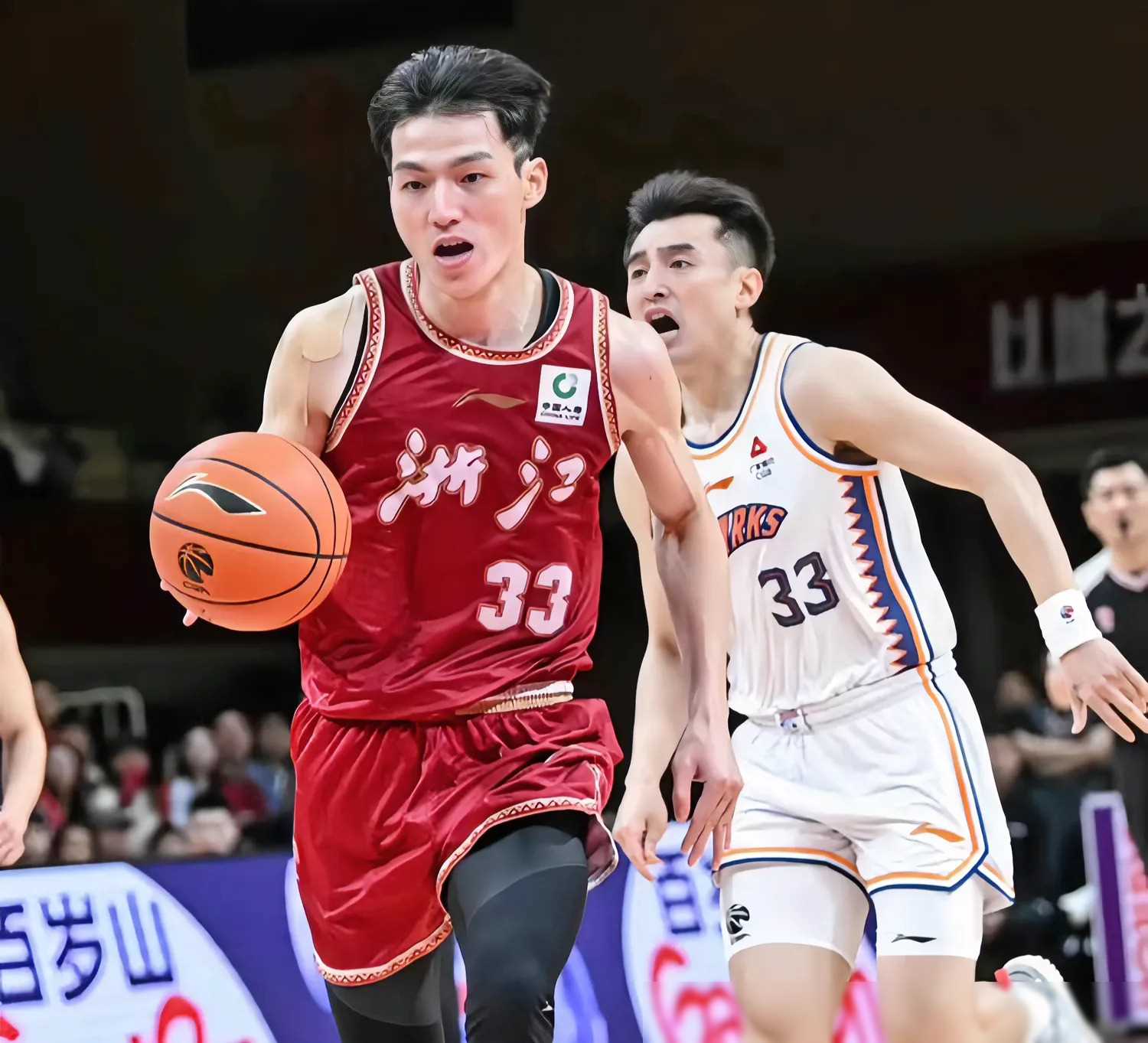 九游娱乐-包含板球淘汰赛上演强强对话，荆楚霹雳队读秒扳平关东天虎队，团队配合流畅；关键战拿下信心的词条