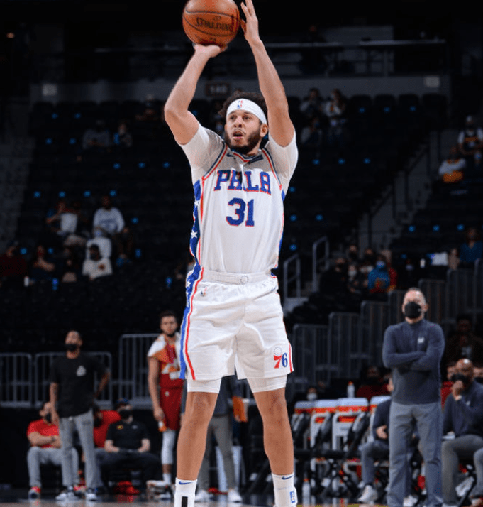 九游体育-关于科维托娃在篮网比赛中败北，关键助攻引发热议！的信息